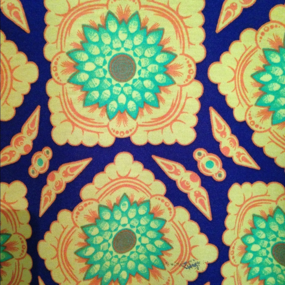 LuLaRoe Randy ~ Large - Picture 2 of 3